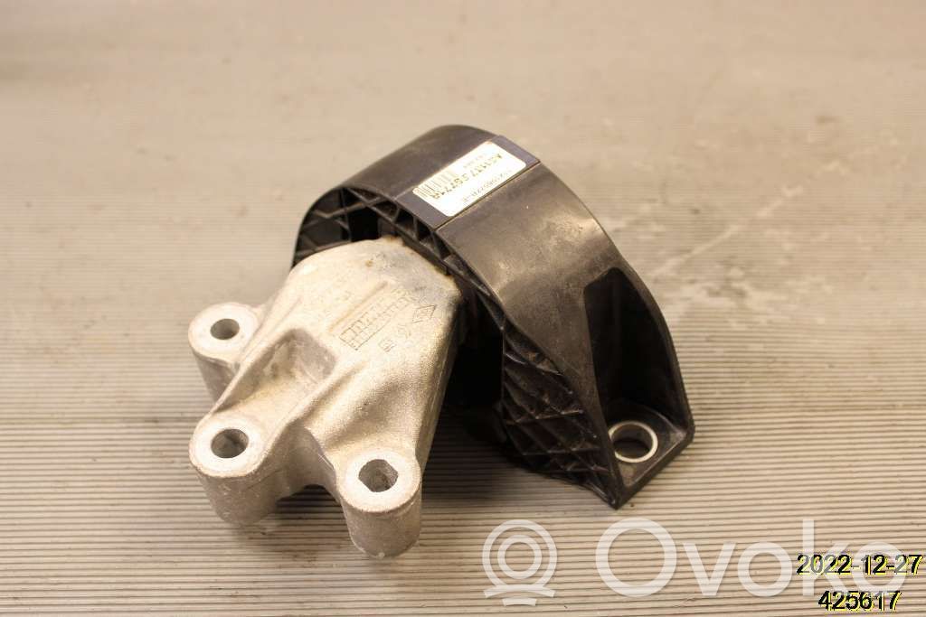 Engine mount bracket   113755771R