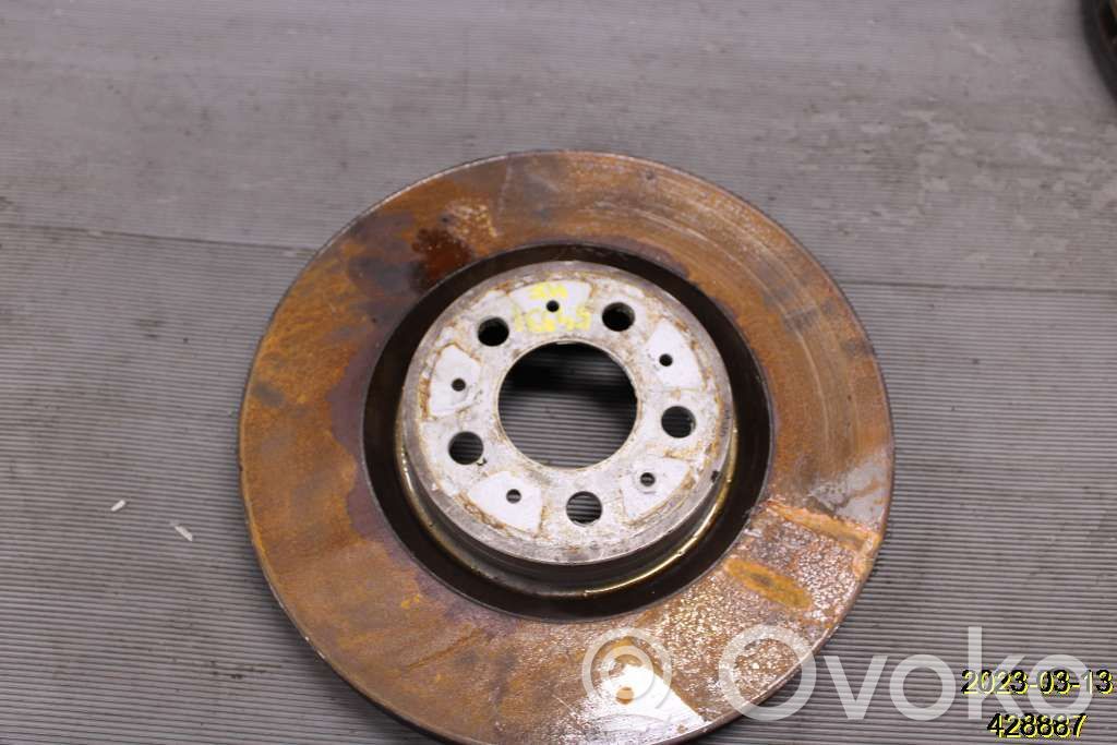 Volvo S60 Etujarrulevy 