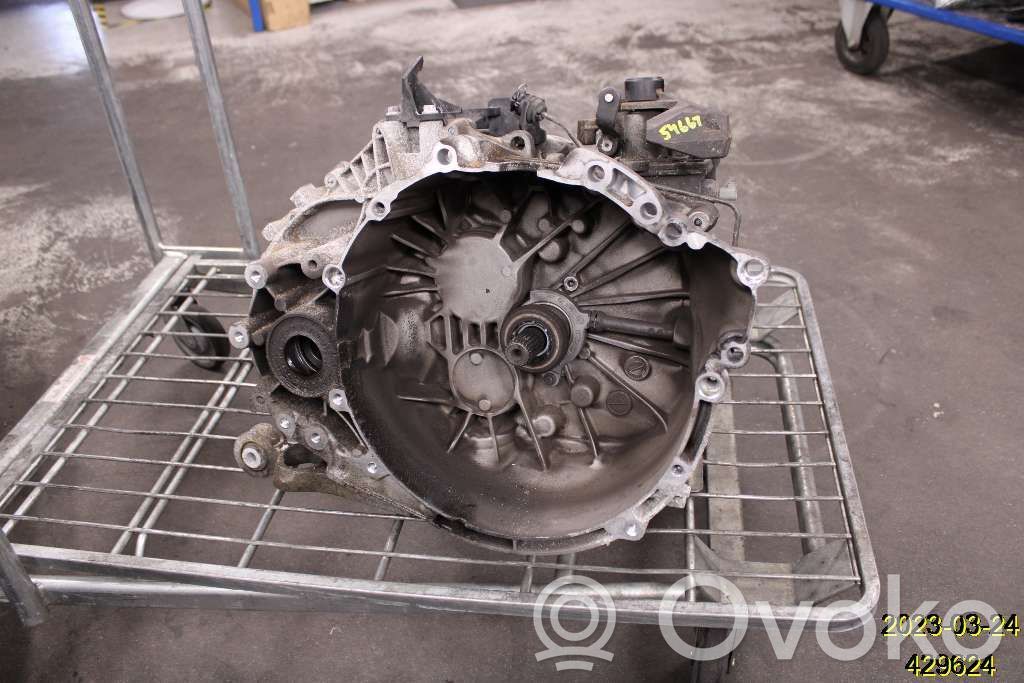 Volvo V70 Manualna 6-biegowa skrzynia biegów 