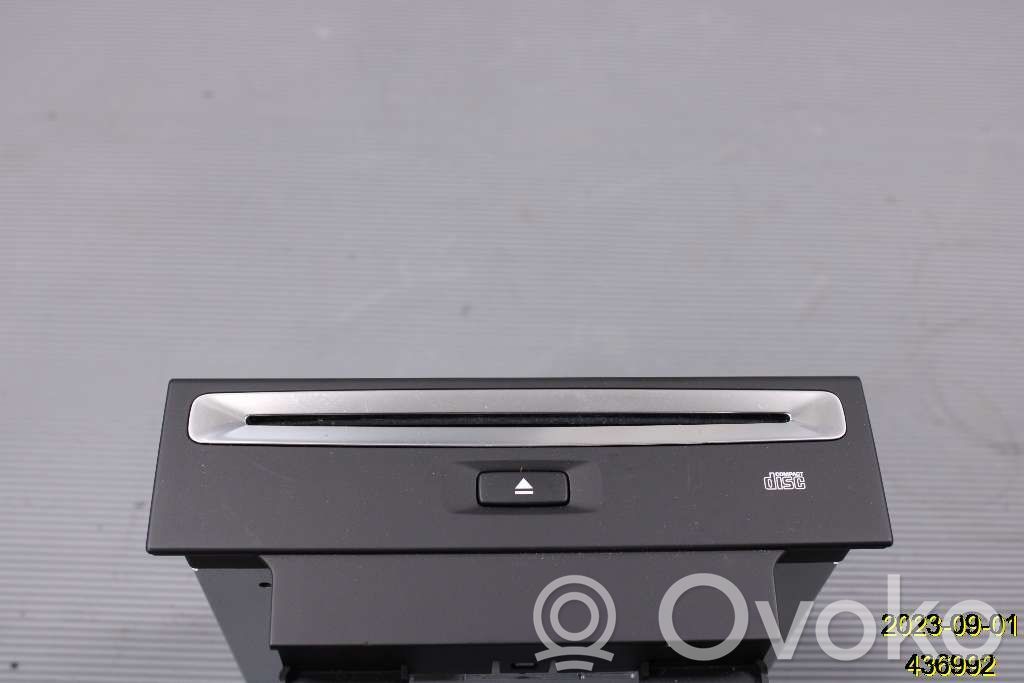 Volvo XC90 Unitate principală radio/CD/DVD/GPS 