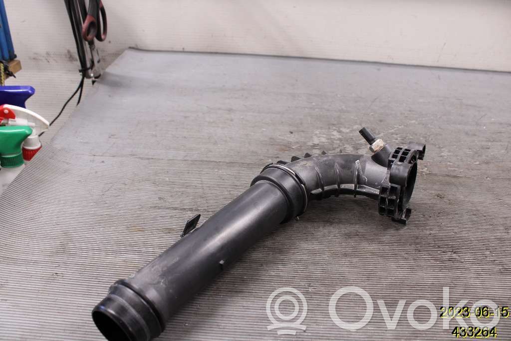 Volvo V60 Furtun/conductă intercooler 