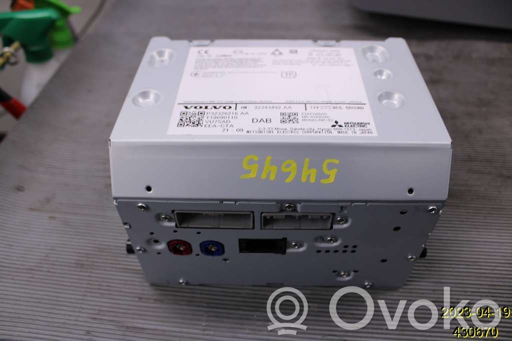 Volvo V60 Panel / Radioodtwarzacz CD/DVD/GPS 