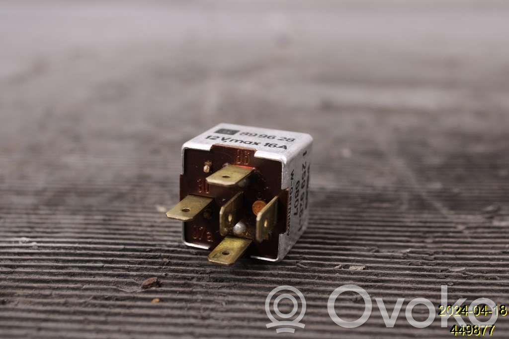 Volvo 780 Relé de luz 