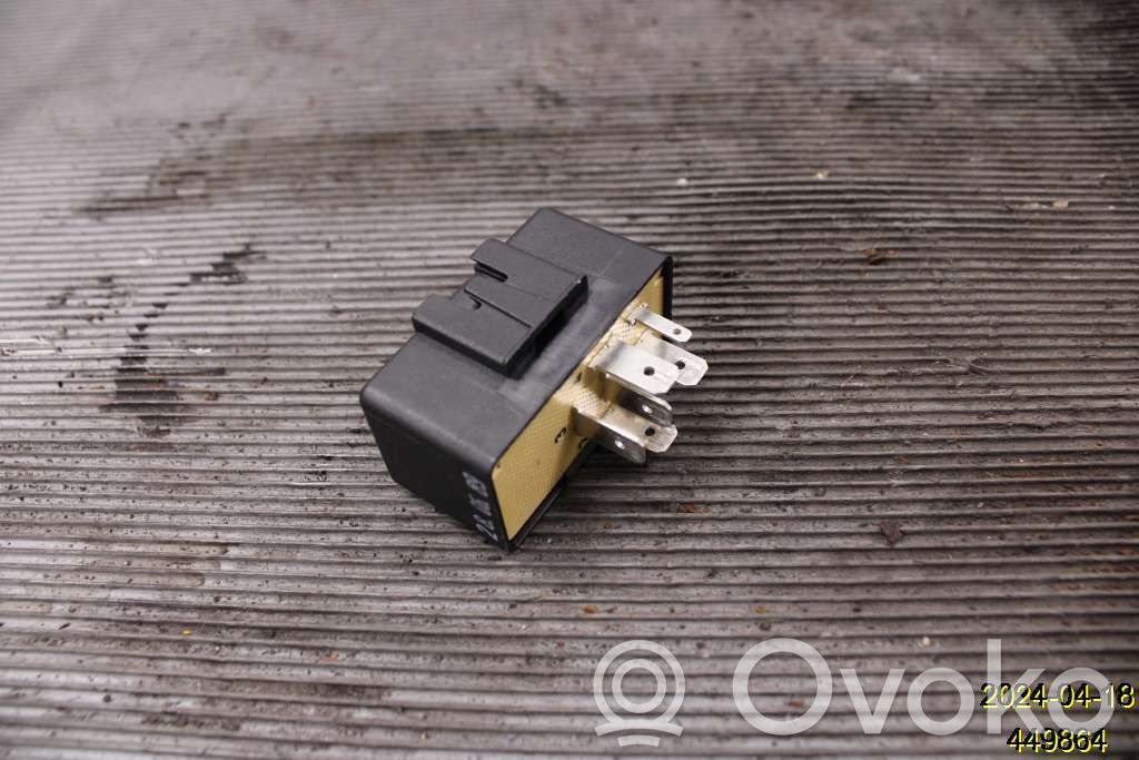 Volvo 780 Central locking relay 
