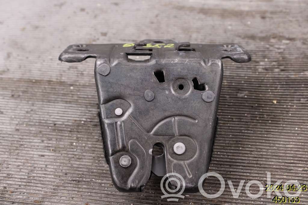 Volvo V60 Loading door lock 