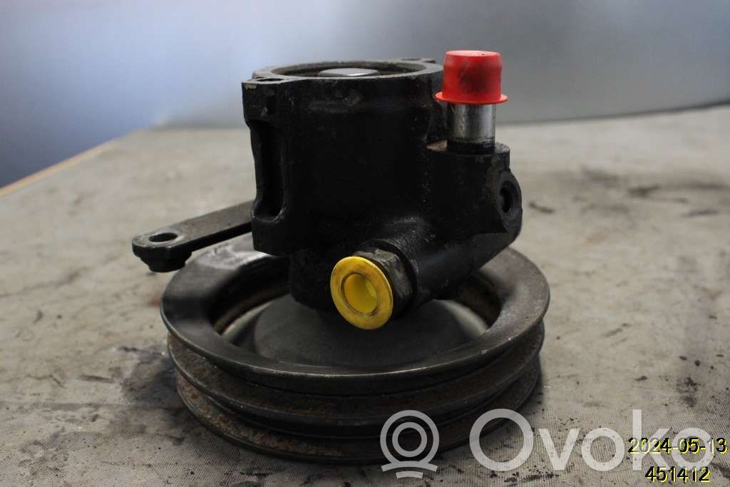 Volvo 940 Ohjaustehostimen pumppu 