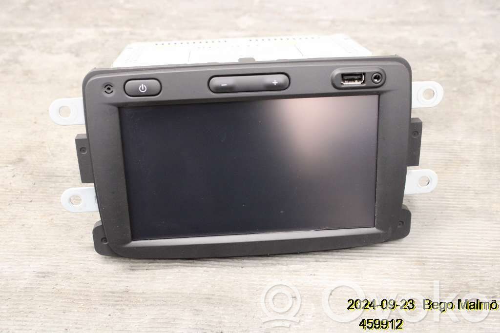 Renault Master III Panel / Radioodtwarzacz CD/DVD/GPS 