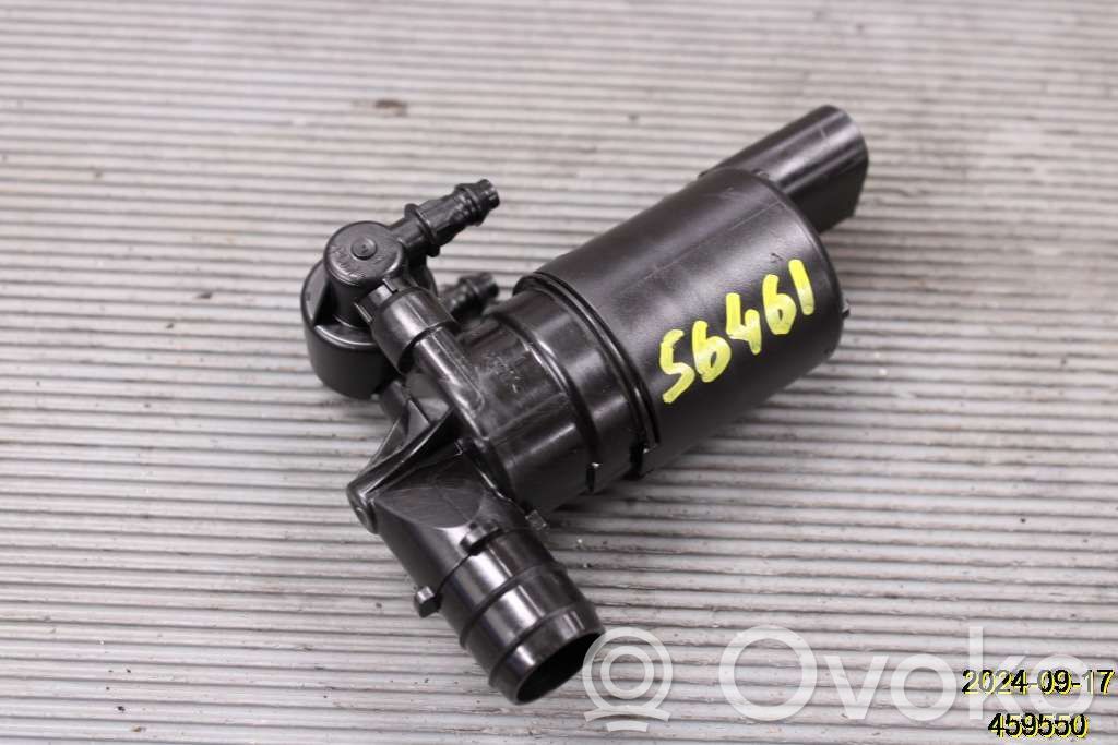 Volvo V60 Windscreen/windshield washer pump 