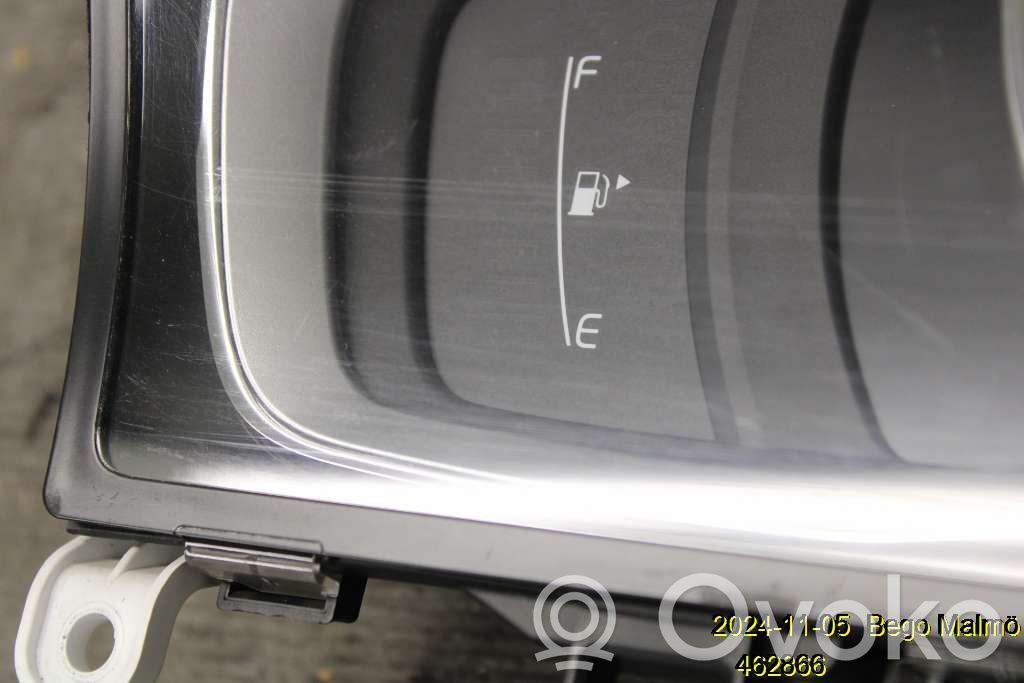 Volvo XC70 Speedometer (instrument cluster) 