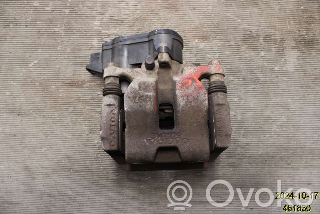 Volvo XC40 Takajarrusatula 