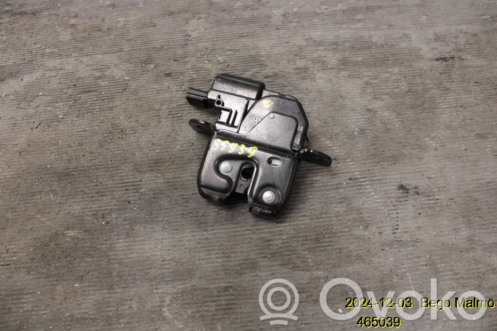 Renault Megane IV Lastausoven lukko 