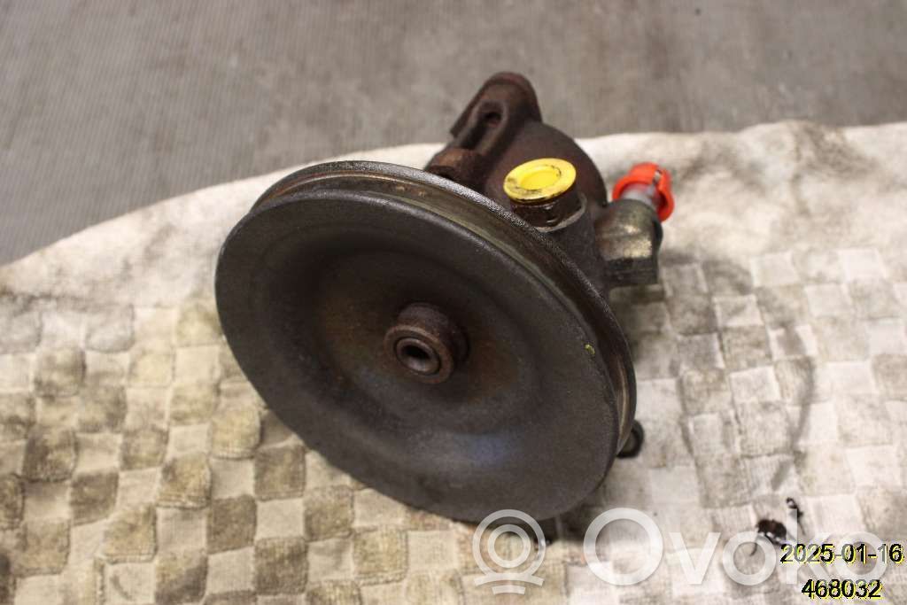 Volvo 940 Ohjaustehostimen pumppu 