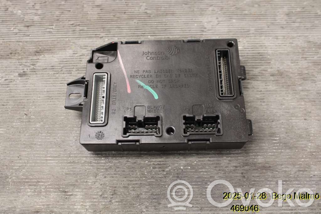 Renault Trafic III (X82) Other control units/modules 