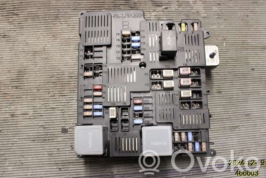 Volvo V60 Fuse module 
