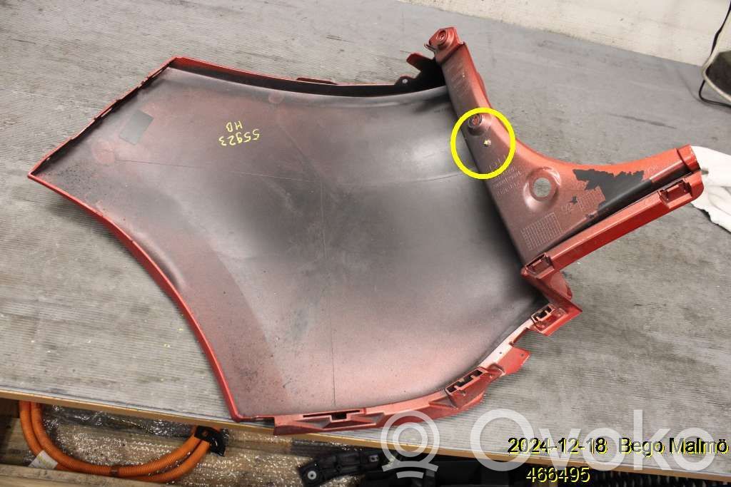 Renault Clio IV Moldura de la esquina del parachoques trasero 