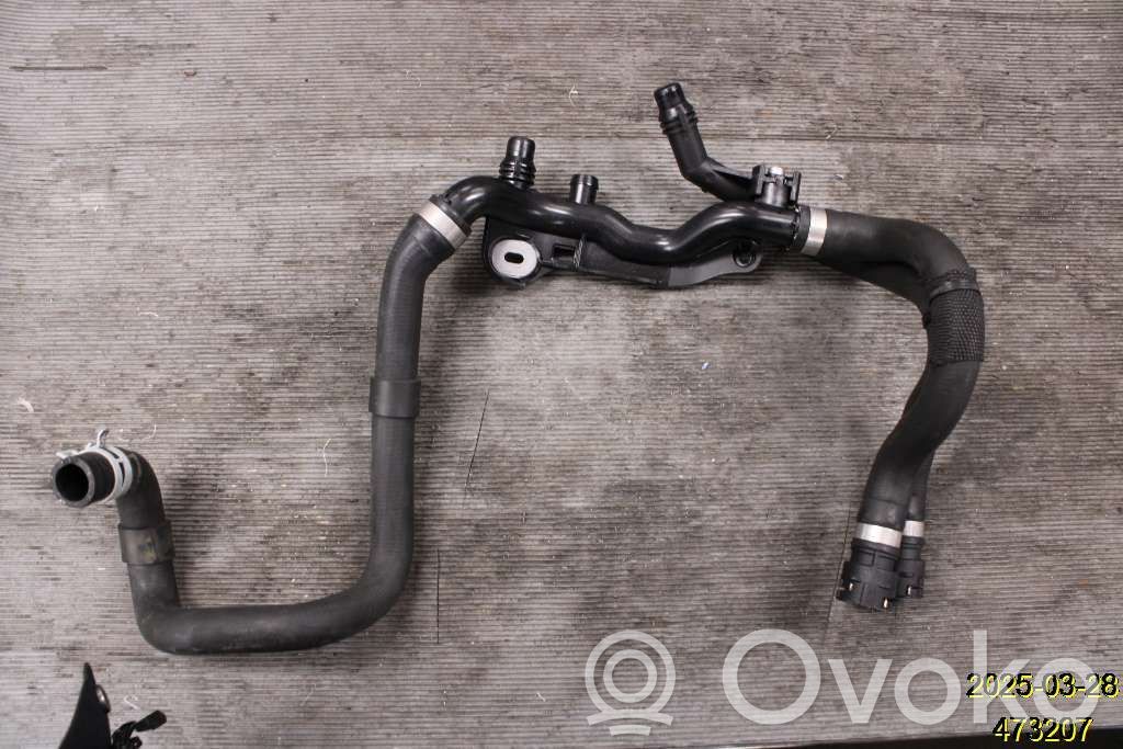 Volvo V60 Engine coolant pipe/hose 