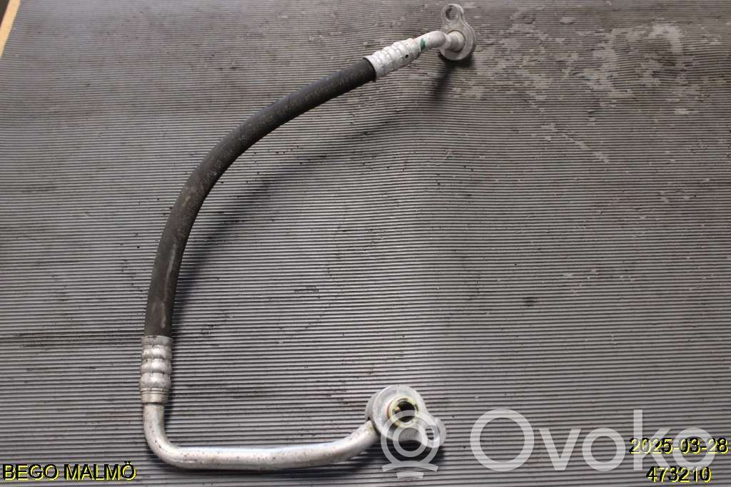 Volvo V40 Ilmastointilaitteen putki (A/C) 