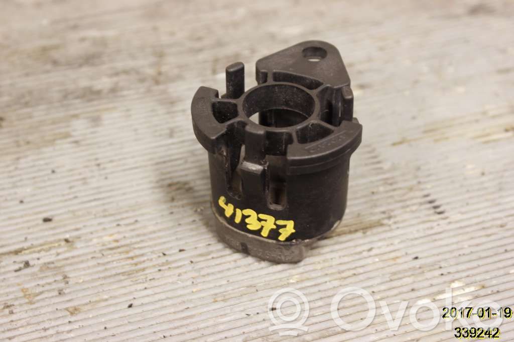 Radiator support slam panel bracket   30671022