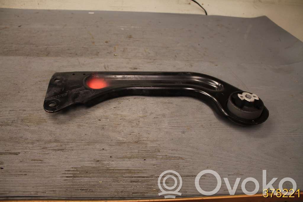 Volvo XC40 Querlenker hinten 