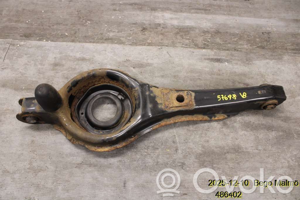 Volvo C30 Braț control spate 