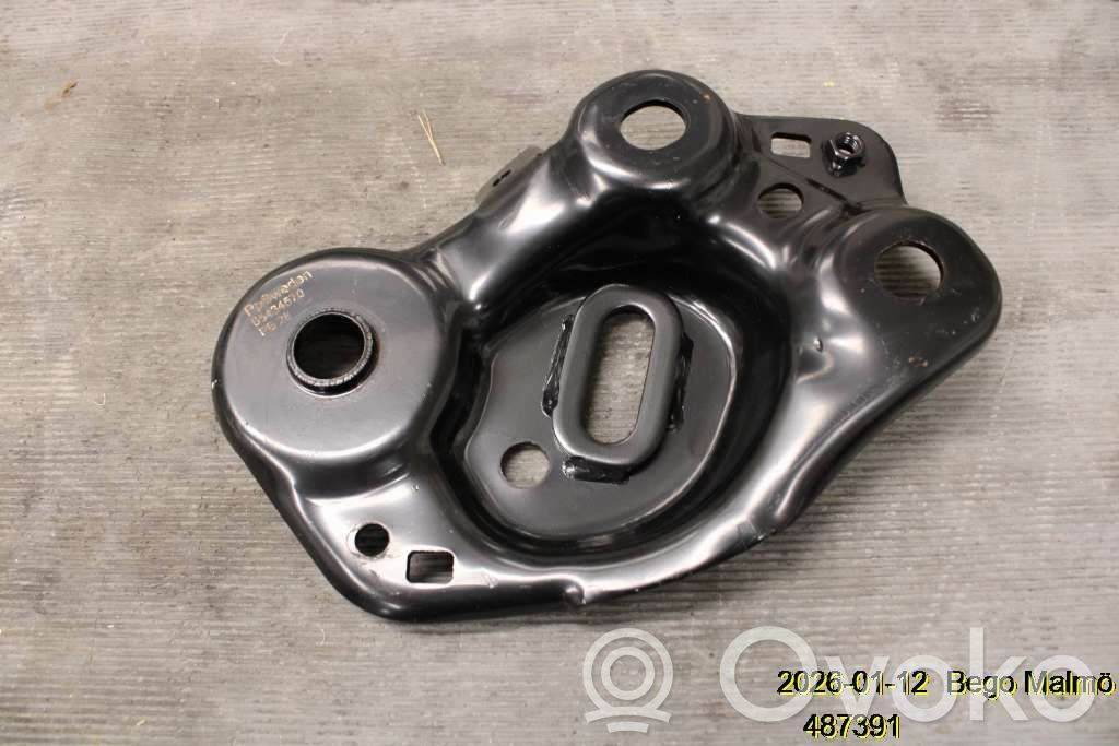 Volvo V70 Cits aizmugures šasijas elements 