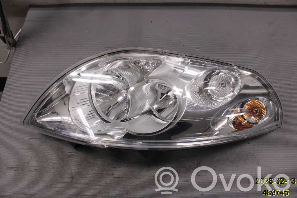 Renault Master III Phare frontale 