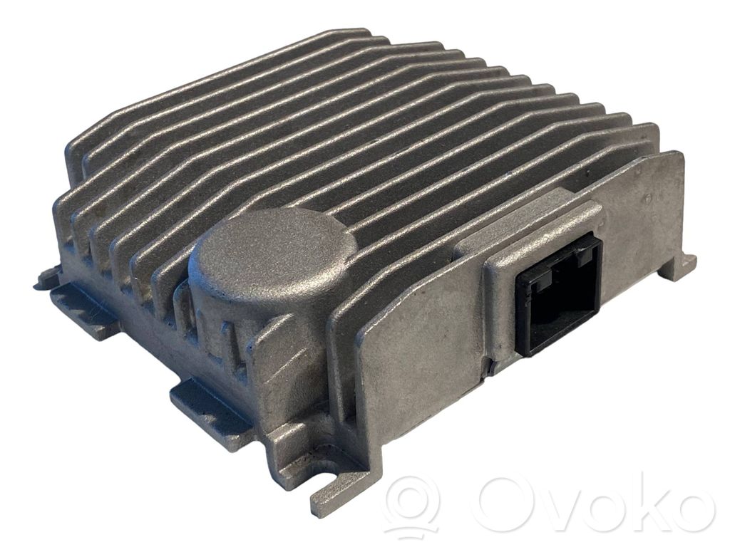 Skaņas pastiprinātājs   4J3035446