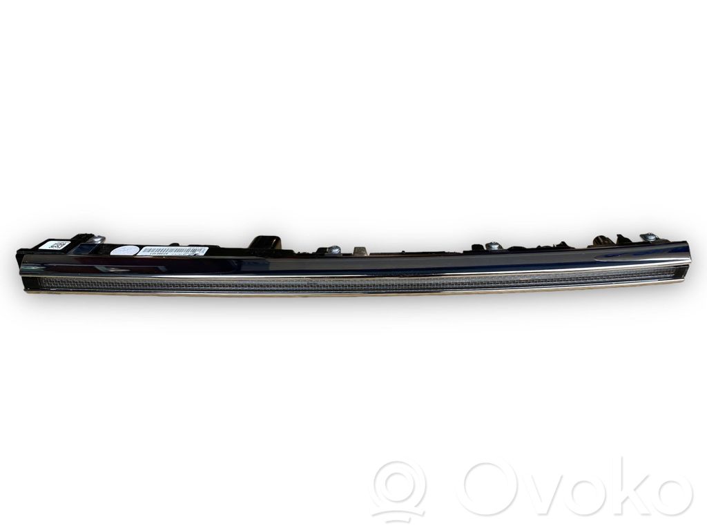 Volkswagen Touareg III Lampa przednia 