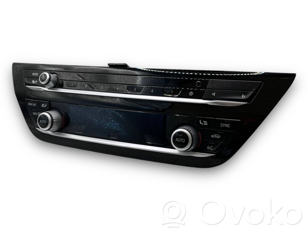 BMW X5 G05 Panel / Radioodtwarzacz CD/DVD/GPS 