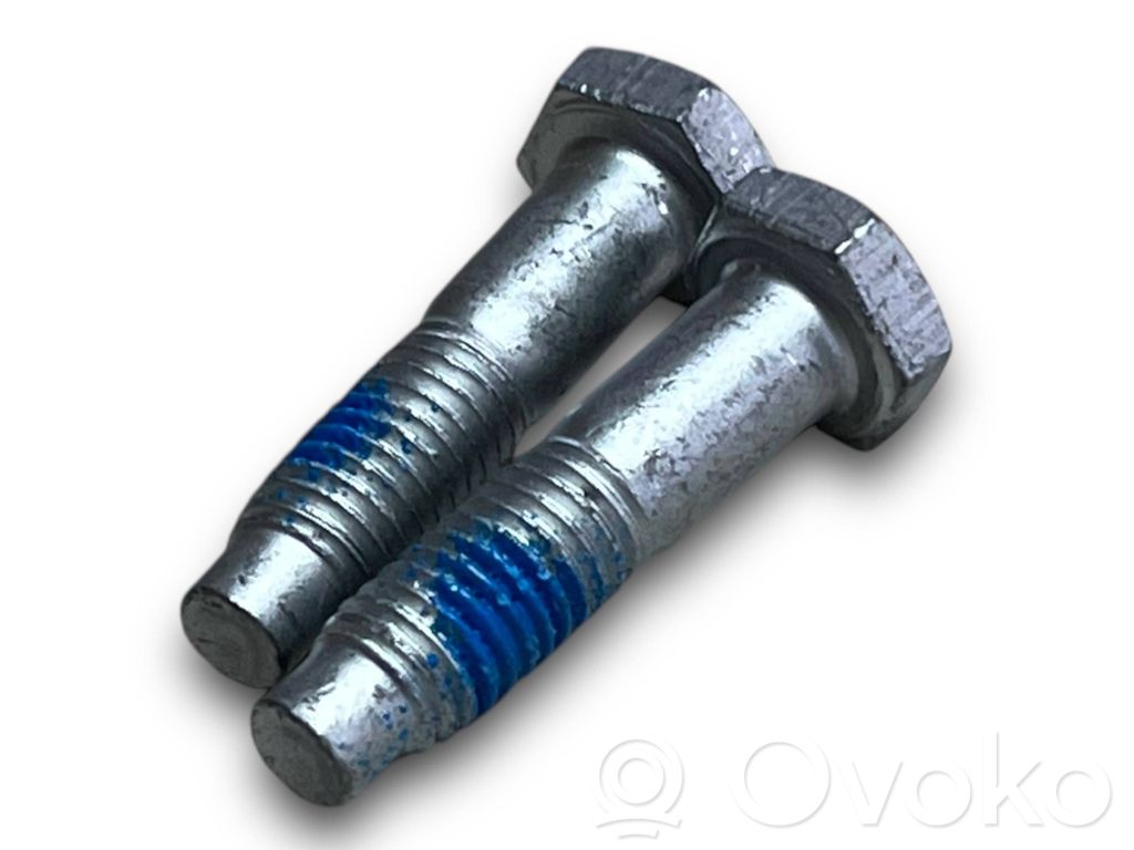 Alfa Romeo Giulia Oil filter mounting bracket 
