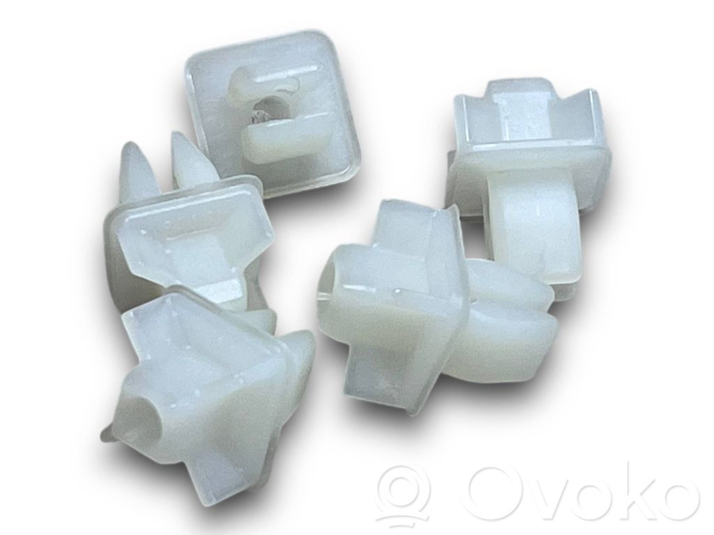 Opel Corsa C Floor mat clip fixing clamp 