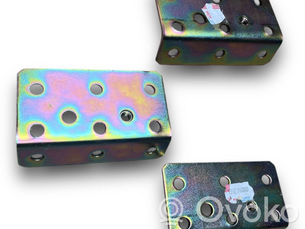 Tailgate window lock/catch/latch   A58,1332376080