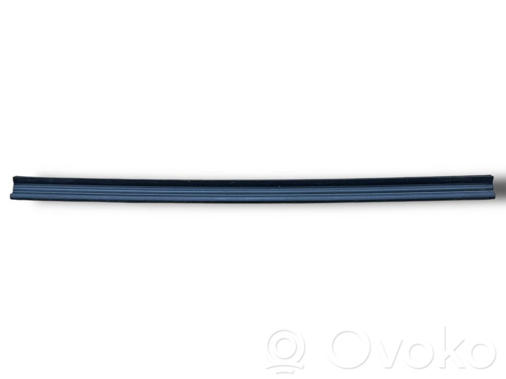 Opel Astra H Rivestimento parafango (modanatura) 