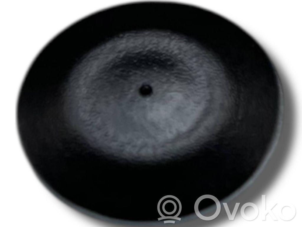 Volvo V60 Oil filter mounting bracket 