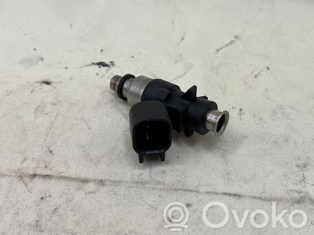 KIA Ceed Aizmugurējā loga slēdzenes turētājs 