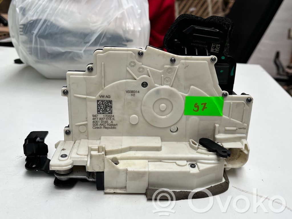 Audi A6 S6 C8 4K Rear glass lock/latch 