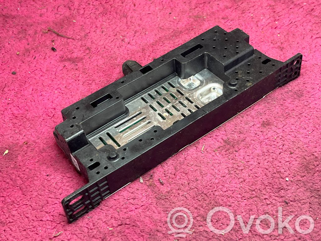 Citroen C3 Rear glass lock/latch 