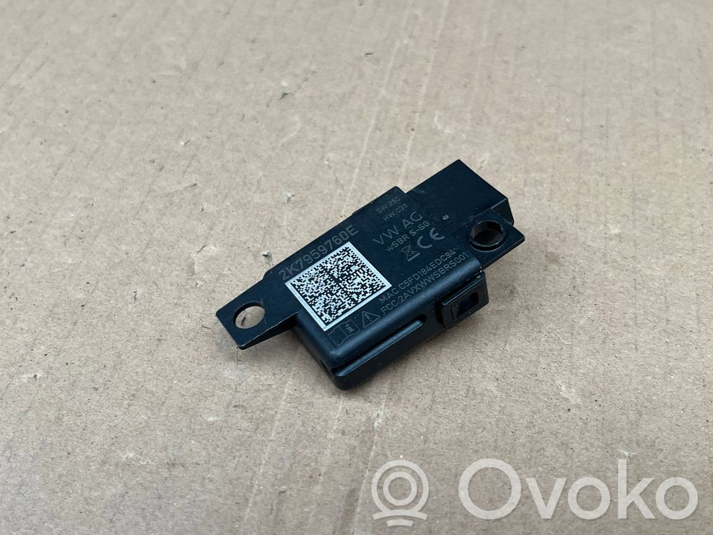 Skoda Enyaq iV Rear glass lock/latch 