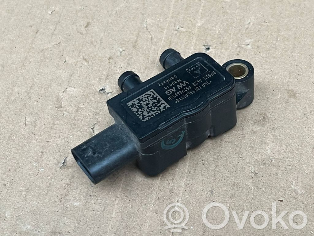 Volkswagen Polo V 6R Zamek / Zatrzask szyby bagażnika 
