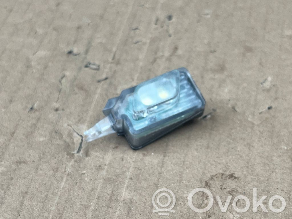 Rear glass lock/latch   E561,8W0947134