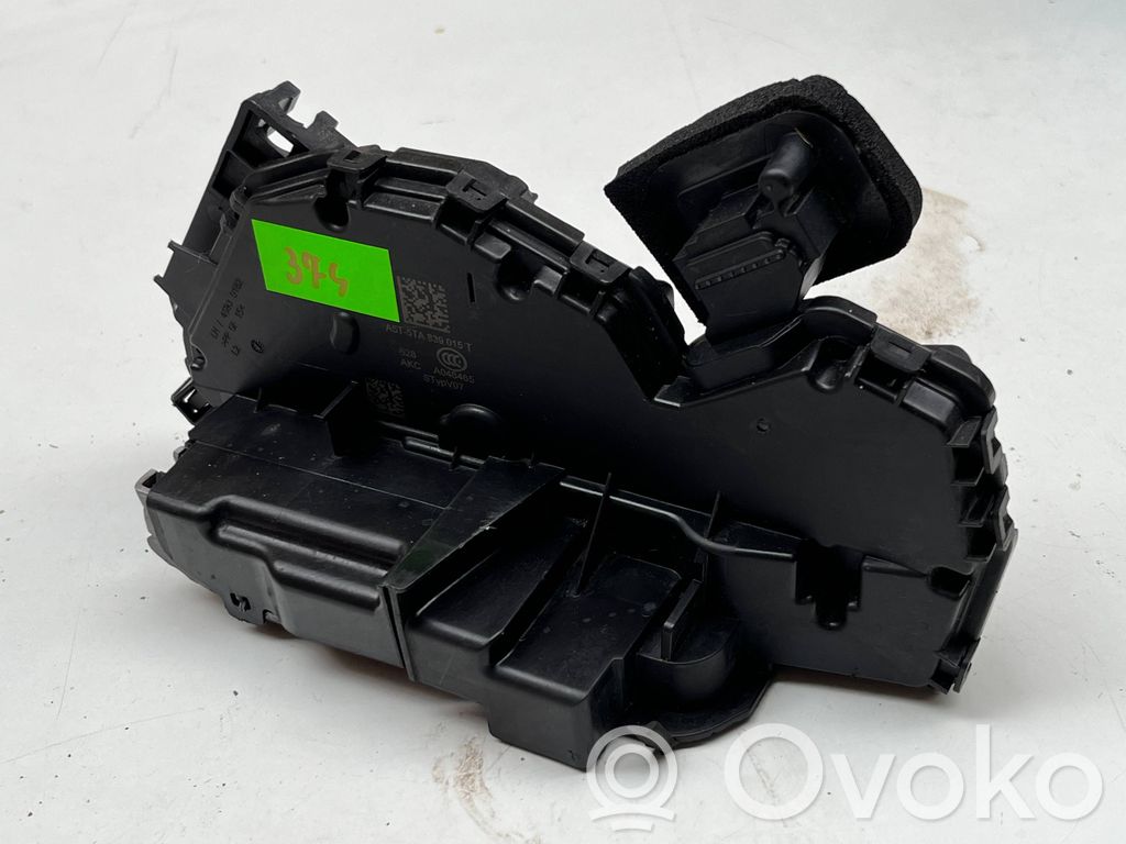 Rear door lock   374,5TA839015T