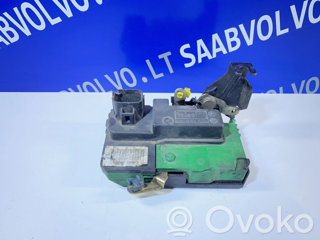 Volvo S80 Front door lock 