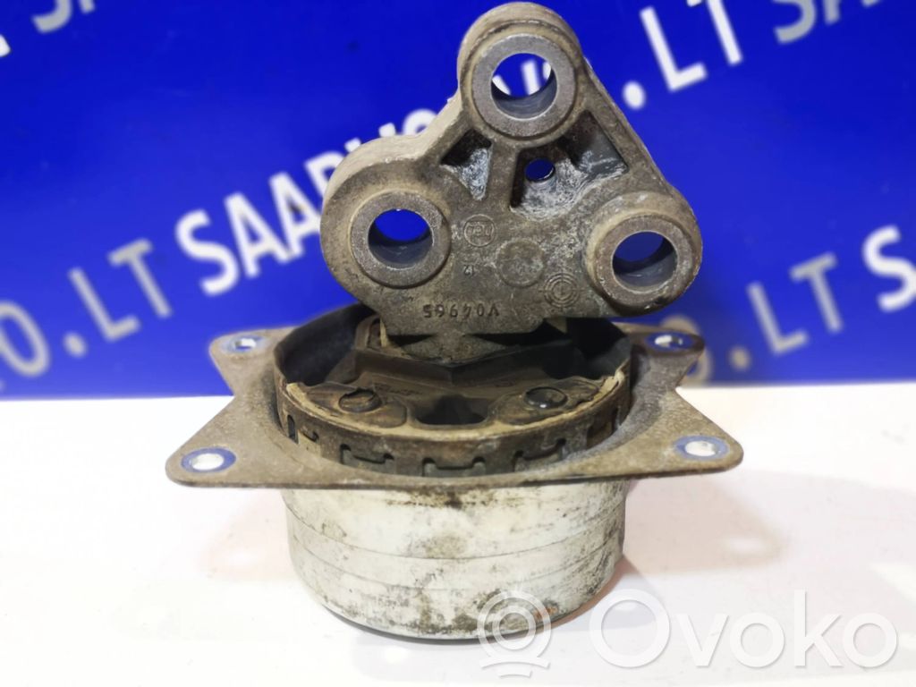Saab 9-3 Ver1 Engine mount bracket 