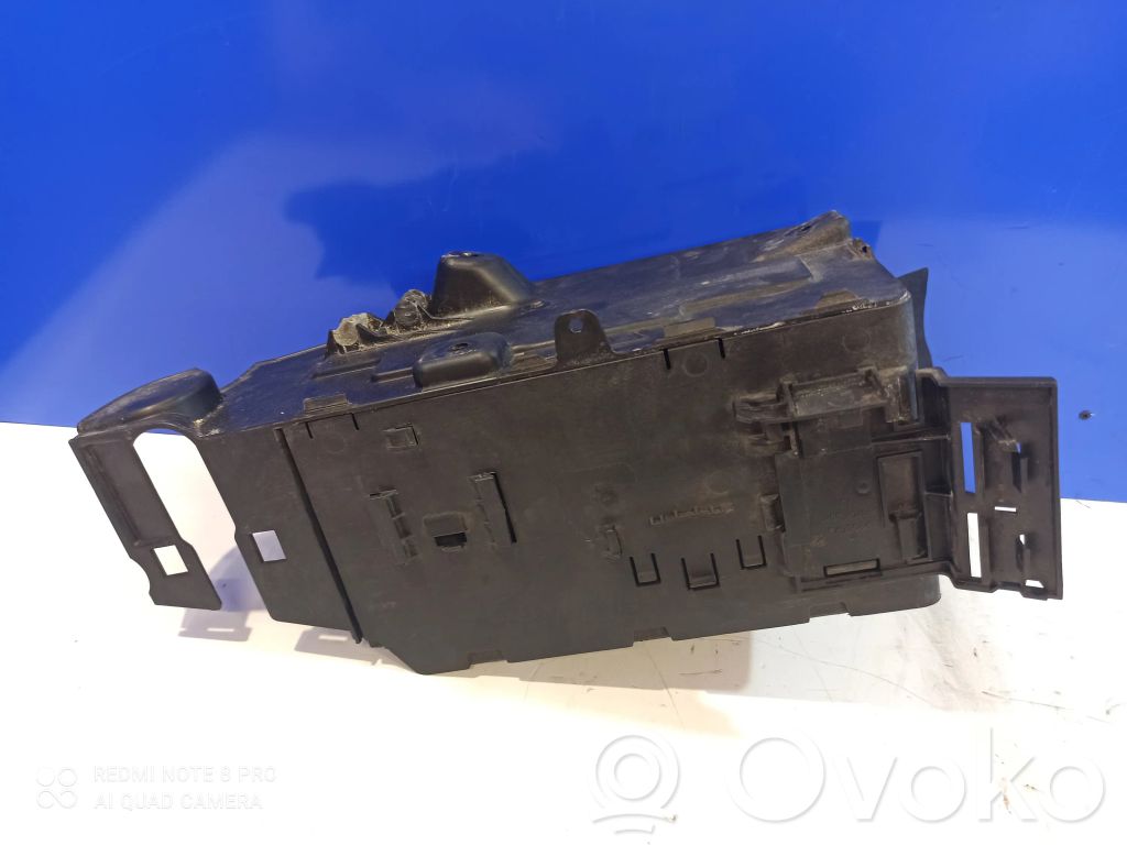 Saab 9-3 Ver1 Akkulaatikon alustan kansi 