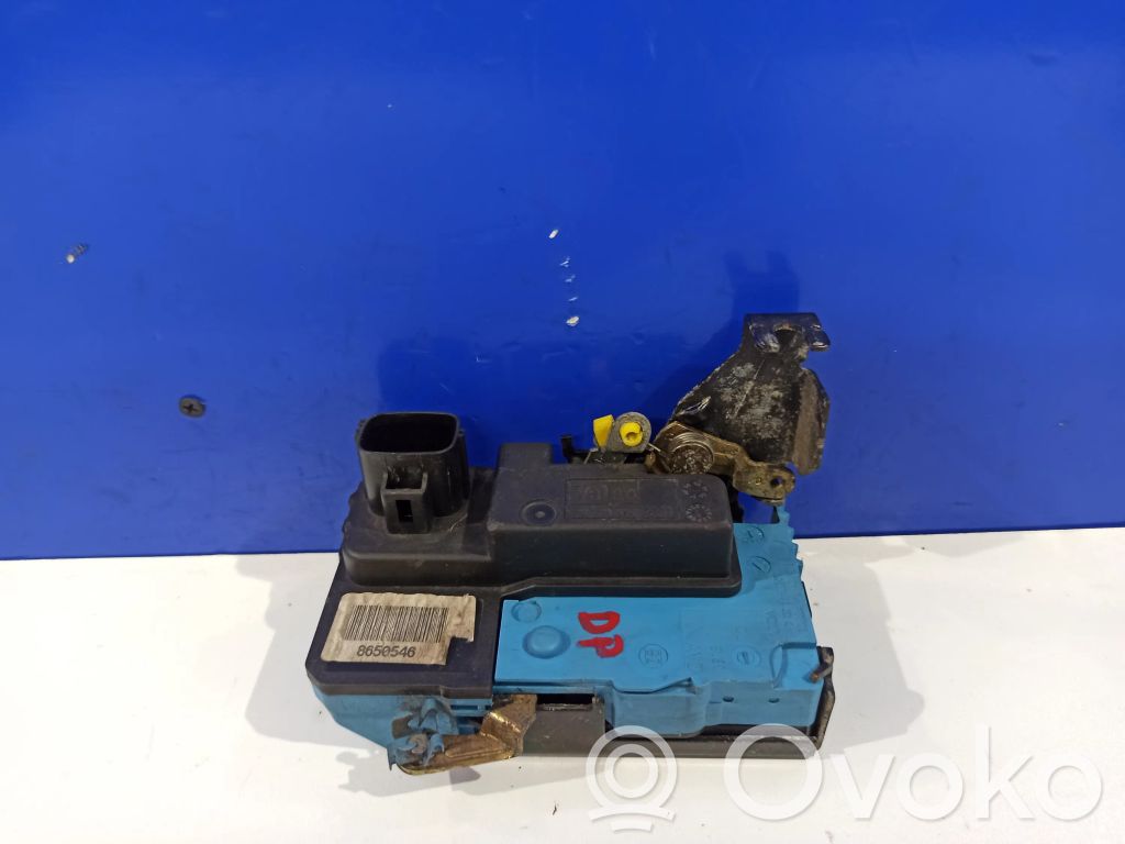 Volvo S80 Front door lock 