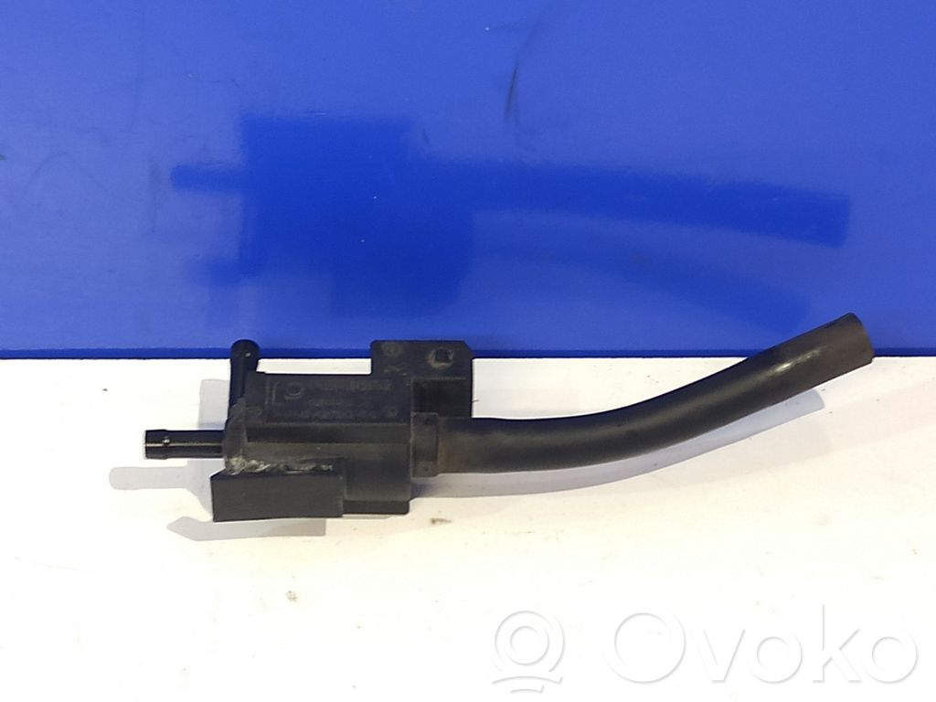 Saab 9-3 Ver1 Moottorin kiinnityksen tyhjiöputki 