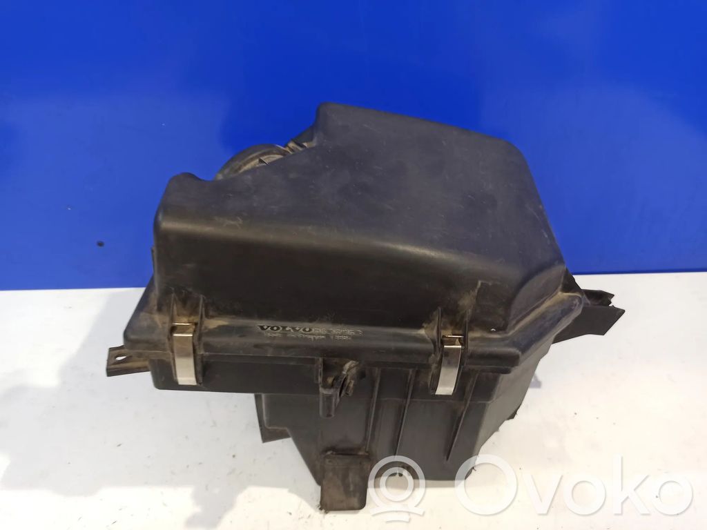 Volvo XC90 Air filter box 