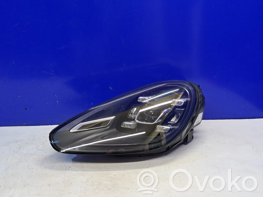 Porsche Cayenne (92A) Faro/fanale 
