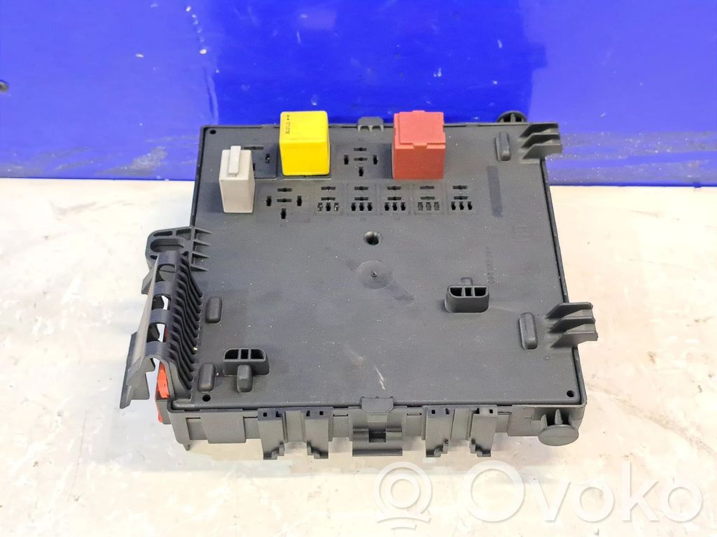Saab 9-3 Ver2 Drošinātāju bloks 