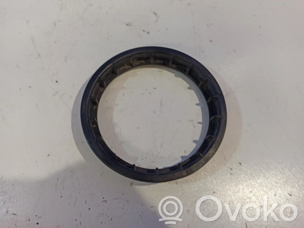 Saab 9-5 Fuel pump bracket 